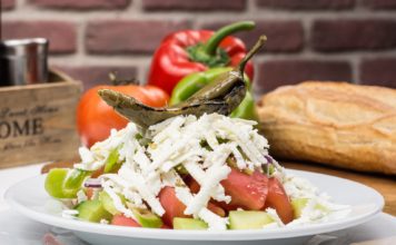 salata bulgareasca